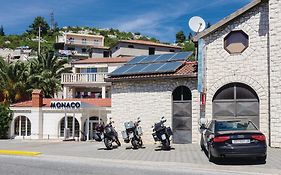 Aparthotel Monaco